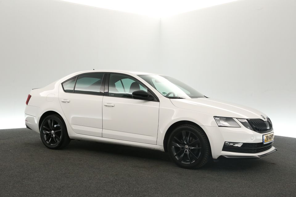 Škoda Octavia 1.0 TSI Sport Clima Carplay Camera LED Cruise Navi PDC 17''LMV Trekhaak