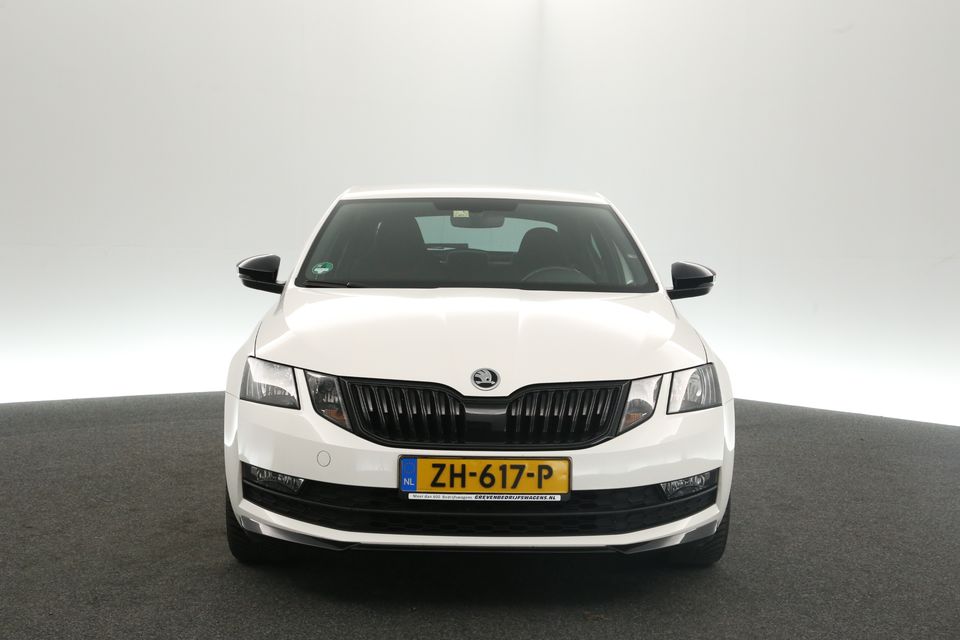 Škoda Octavia 1.0 TSI Sport Clima Carplay Camera LED Cruise Navi PDC 17''LMV Trekhaak