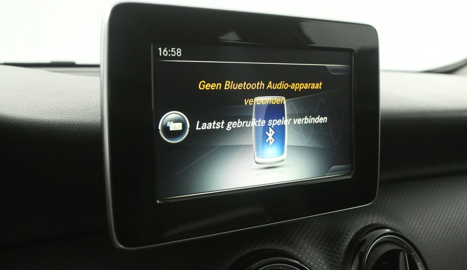 Mercedes-Benz A-Klasse 180 AMG Airco Cruise Navigatie 18"LMV Elektrpakket