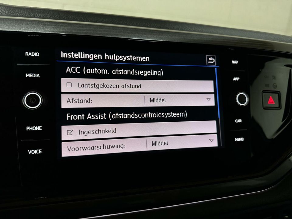 Volkswagen Polo 1.0 TSI R-Line Pano Virtual CarPlay