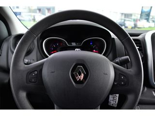 Renault Trafic 2.0 dCi 145 T29 L2H1 Black Edition Camera, Cruise, NAVI, LED, Automaat, 145PK, Sensoren, Trekhaak, Multimedia, UNIEK!