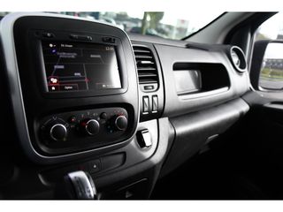 Renault Trafic 2.0 dCi 145 T29 L2H1 Black Edition Camera, Cruise, NAVI, LED, Automaat, 145PK, Sensoren, Trekhaak, Multimedia, UNIEK!