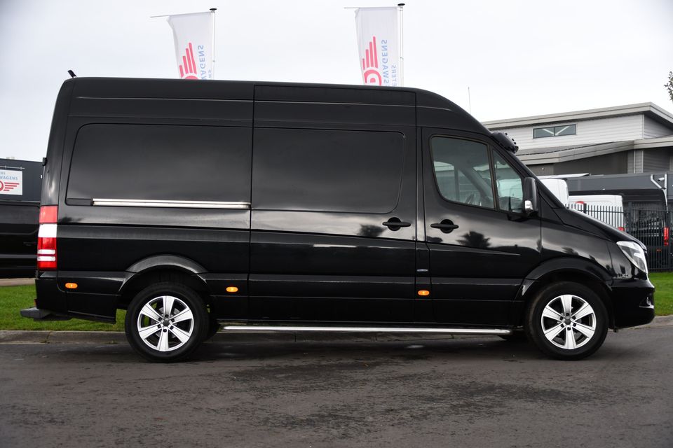 Mercedes-Benz Sprinter 319 3.0 V6 CDI 366 Black Edition Camera, Cruise, 190PK, Automaat, Stoelverwarming, LED, NAVI, Trekhaak, UNIEK!