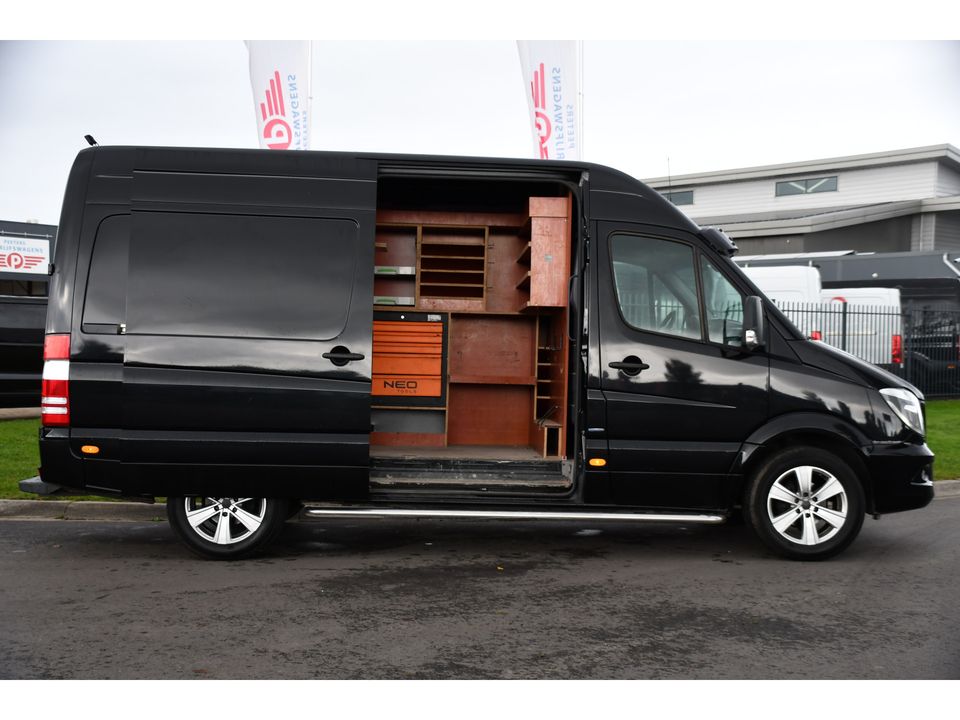 Mercedes-Benz Sprinter 319 3.0 V6 CDI 366 Black Edition Camera, Cruise, 190PK, Automaat, Stoelverwarming, LED, NAVI, Trekhaak, UNIEK!