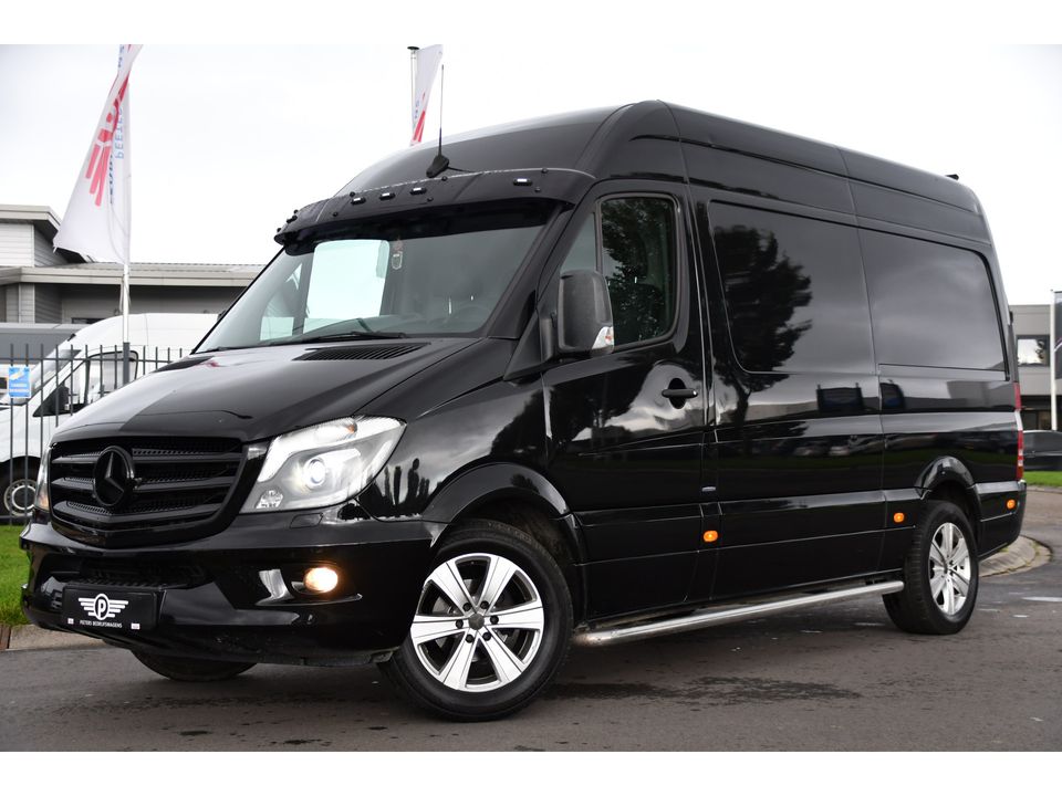 Mercedes-Benz Sprinter 319 3.0 V6 CDI 366 Black Edition Camera, Cruise, 190PK, Automaat, Stoelverwarming, LED, NAVI, Trekhaak, UNIEK!