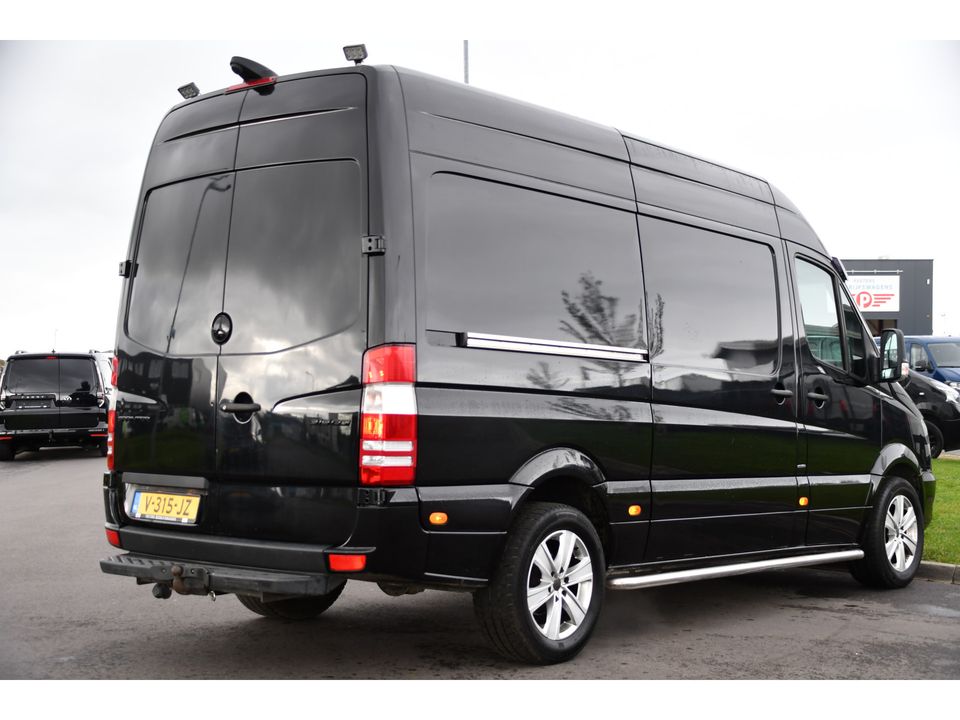 Mercedes-Benz Sprinter 319 3.0 V6 CDI 366 Black Edition Camera, Cruise, 190PK, Automaat, Stoelverwarming, LED, NAVI, Trekhaak, UNIEK!