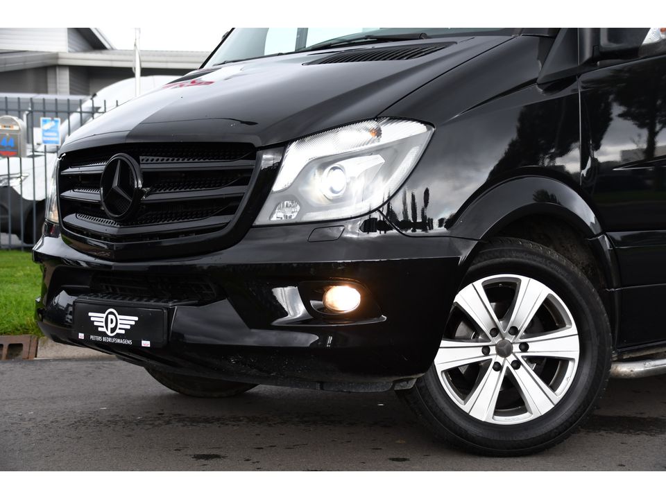 Mercedes-Benz Sprinter 319 3.0 V6 CDI 366 Black Edition Camera, Cruise, 190PK, Automaat, Stoelverwarming, LED, NAVI, Trekhaak, UNIEK!