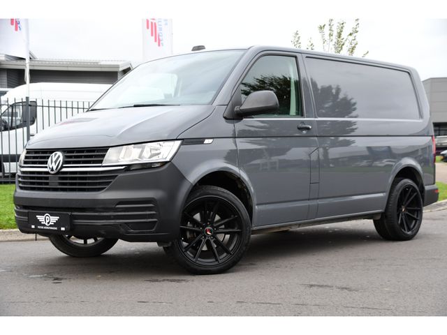 Volkswagen Transporter 2.0 TDI L1H1 PB Edition Cruise, Carplay, Sensoren, Trekhaak, Airco!