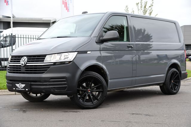 Volkswagen Transporter 2.0 TDI L1H1 PB Edition Cruise, Carplay, Sensoren, Trekhaak, Airco!