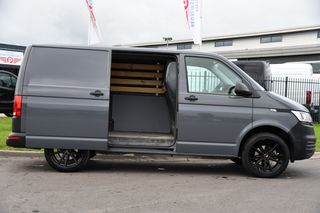 Volkswagen Transporter 2.0 TDI L1H1 PB Edition Cruise, Carplay, Sensoren, Trekhaak, Airco!