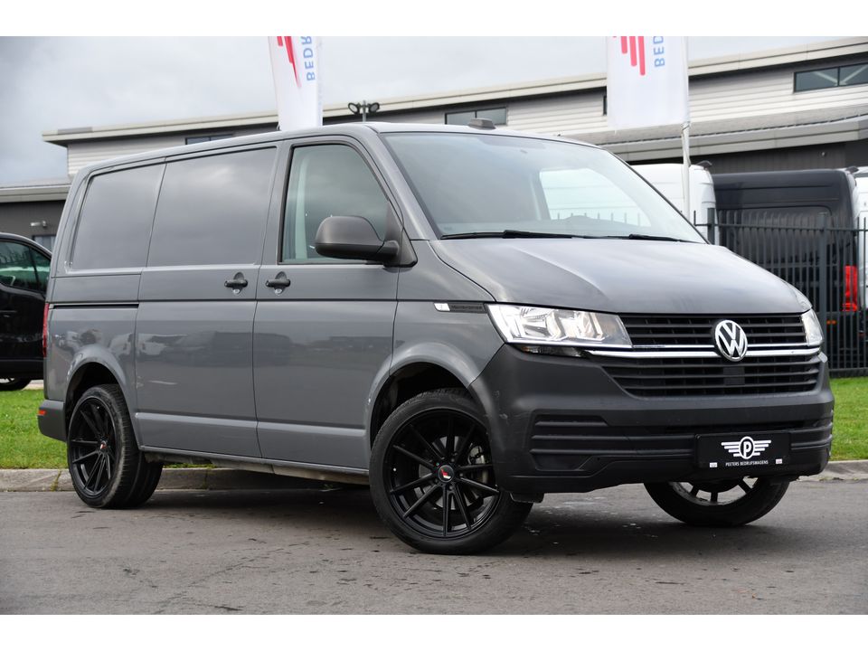 Volkswagen Transporter 2.0 TDI L1H1 PB Edition Cruise, Carplay, Sensoren, Trekhaak, Airco!