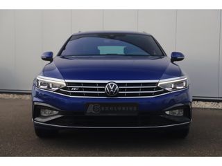 Volkswagen Passat Variant 1.5 TSI 2X R-Line 150PK DSG Automaat Panoramadak Nappa Leder Full LED Keyless 18 inch LMV Adaptive Cruise Lane Assist Navigatie Camera Carplay Android PDC Dealer Onderhouden!