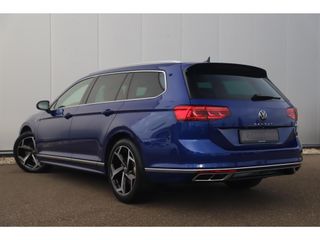 Volkswagen Passat Variant 1.5 TSI 2X R-Line 150PK DSG Automaat Panoramadak Nappa Leder Full LED Keyless 18 inch LMV Adaptive Cruise Lane Assist Navigatie Camera Carplay Android PDC Dealer Onderhouden!