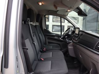 Ford Transit Custom 2.0 TDCI 131pk Euro 6 - Schuifdr. L+R - Trekhaak - Imperiaal - Navi