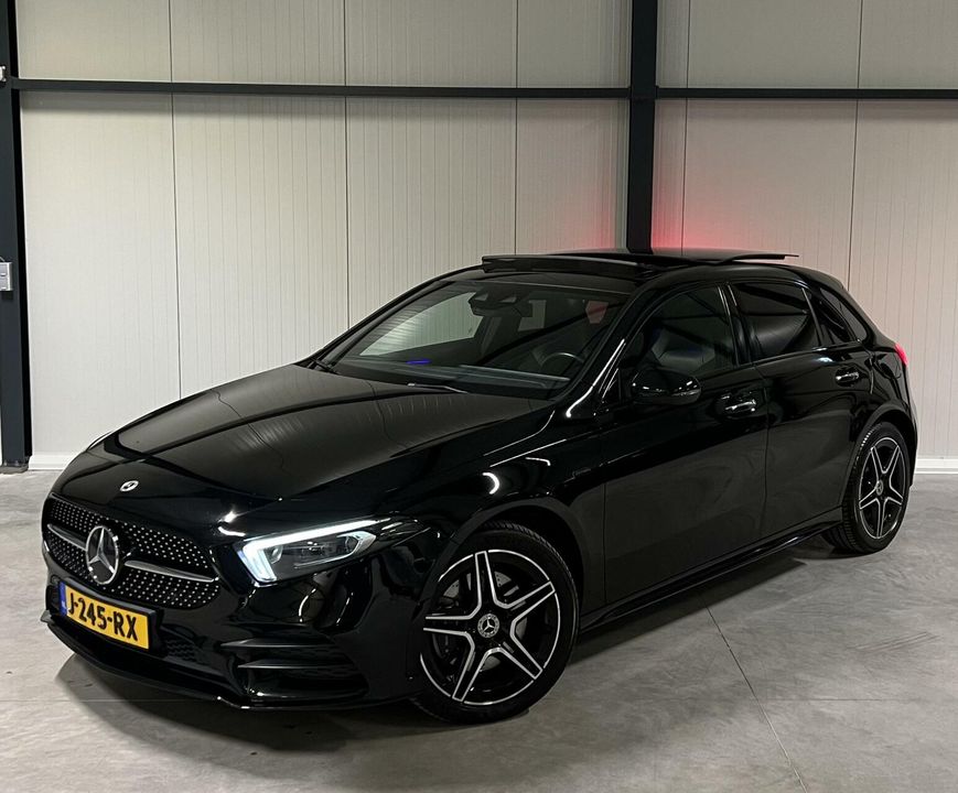 Mercedes-Benz A-Klasse 250 e AMG Premium Plus Pano Sfeer Carplay