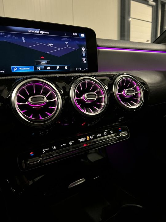 Mercedes-Benz A-Klasse 250 e AMG Premium Plus Pano Sfeer Carplay