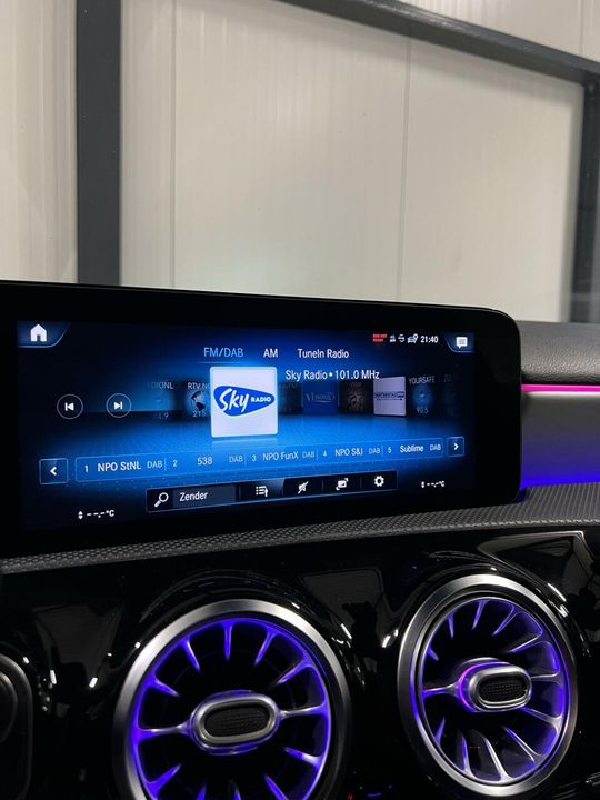 Mercedes-Benz A-Klasse 250 e AMG Premium Plus Pano Sfeer Carplay