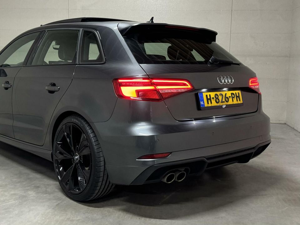 Audi A3 Sportback 35 TFSI 3x S-Line Black Edition Pano NAP