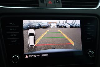 Škoda Octavia Combi 1.0 TSI Sport Business Trekhaak 18 inch RS Sportstoelen Full LED Navigatie Camera Carplay Android Clima Cruise Parkeersensors