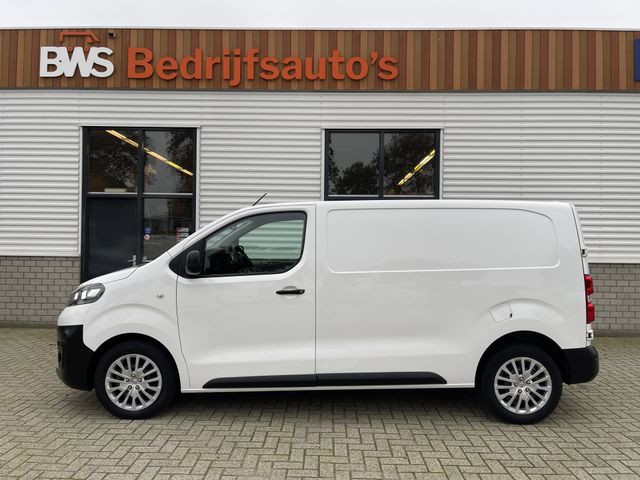 Opel Vivaro 2.0 CDTI 122pk L2H1 Edition nieuwe type / vaste prijs rijklaar € 13.950 ex btw / lease vanaf € 256 / airco / cruie / navi / camera / pdc / trekhaak 2500 kg !