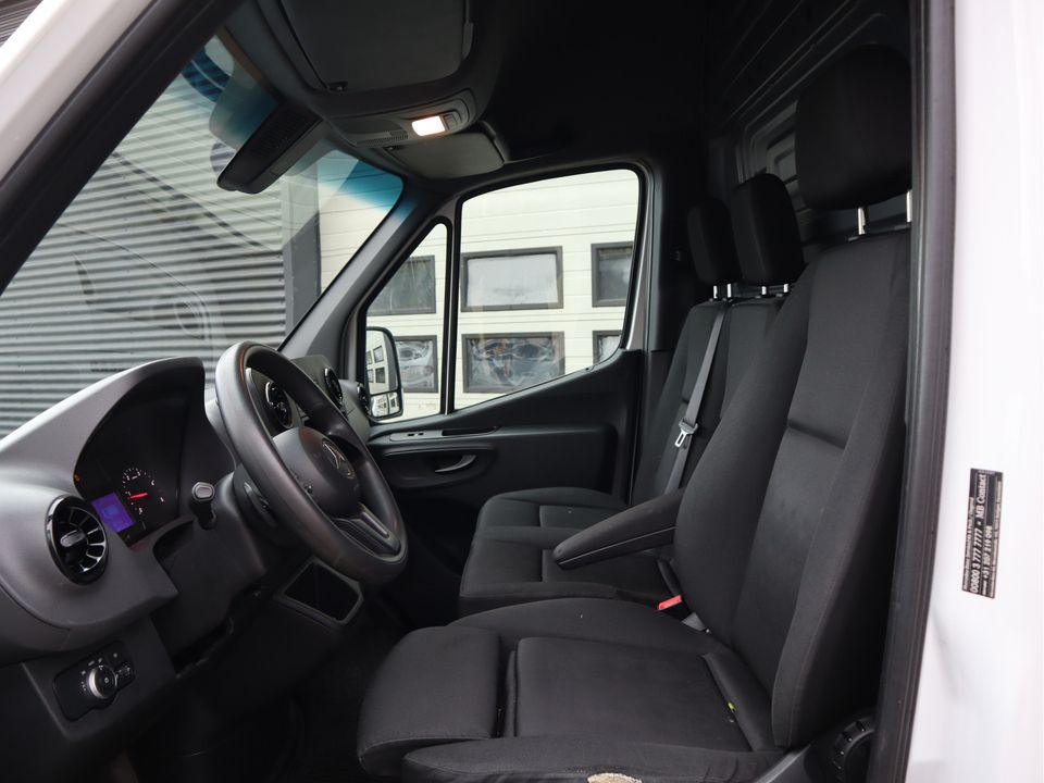 Mercedes-Benz Sprinter 311 CDI Euro 6 Automaat L2H2 - Trekhaak 3,2t KG - Airco