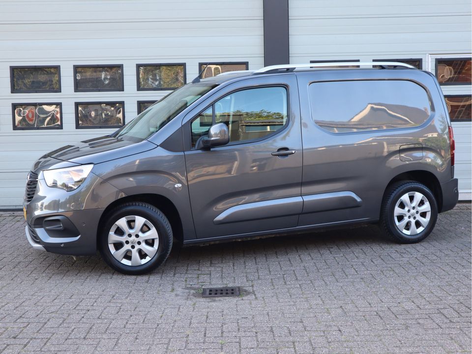 Opel Combo 1.5D 96 kw 131 pk Automaat - Innovation