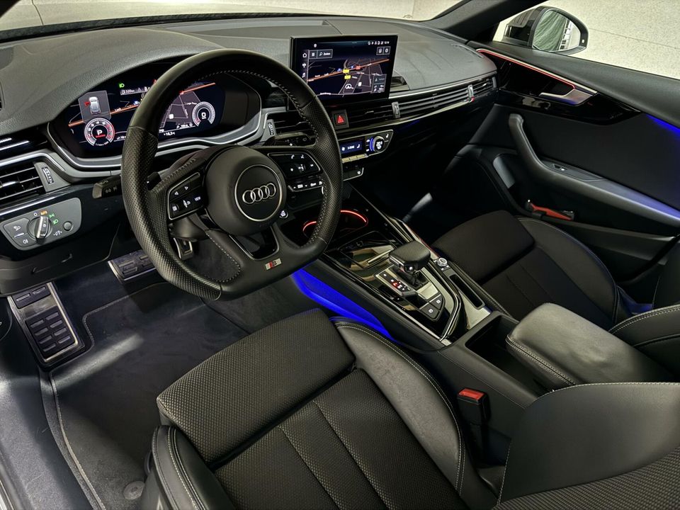 Audi A4 Avant 35 TFSI S-line Black Edition Pano Virtual NAP