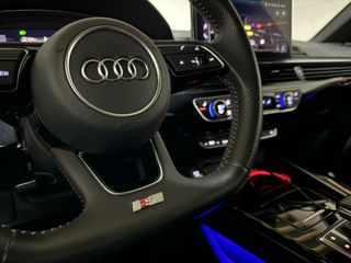 Audi A4 Avant 35 TFSI S-line Black Edition Pano Virtual NAP