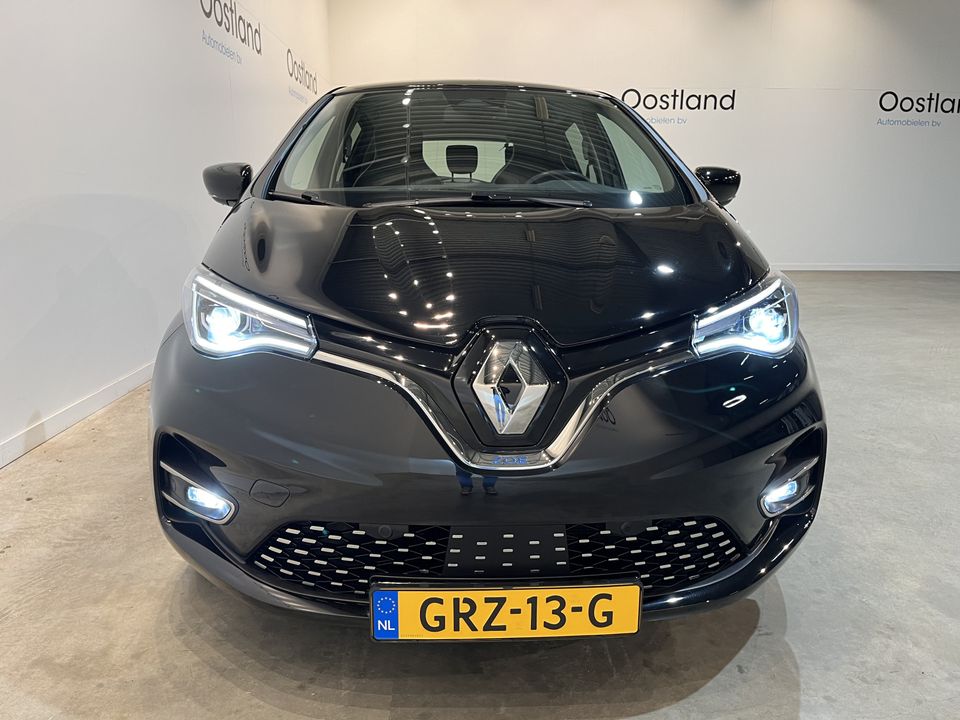 Renault ZOE R135 Intens 52 kWh (Huuraccu) € 12.950,- Met Subsidie / CCS SNELLADER !! / CarPlay / Camera / Airco / Cruise Control / LMV / Navigatie / 35.100 KM !! Prijs ex BTW € 12.355,-