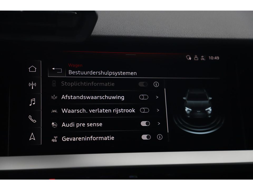 Audi A3 Sportback 30 TFSI S-Tronic Advanced edition Automaat Sportstoelen Virtual Cockpit Draadloos Carplay Android LED Matrix Adaptive Cruise Lane Assist Navigatie Parkeersensor S Line Look 18 inch Velgen All season