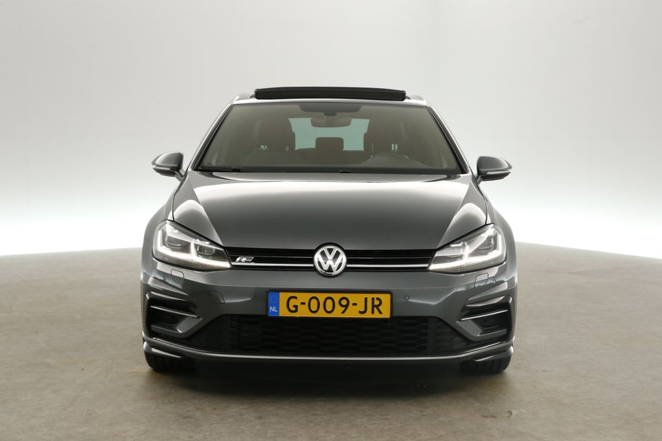 Volkswagen Golf 1.5 TSI 150PK R-line Automaat Pano ACC Clima Carplay Navi LED 18"LMV Stoelverwarming DSG Virtual Trekhaak