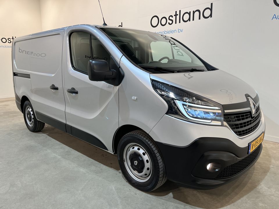 Renault Trafic 2.0 dCi 120 L1H1 120 PK Servicebus / Sortimo Inrichting / Euro 6 / Airco / Camera / CarPlay / Cruise Control / Navigatie / 3-Zits / 27.800 KM !!