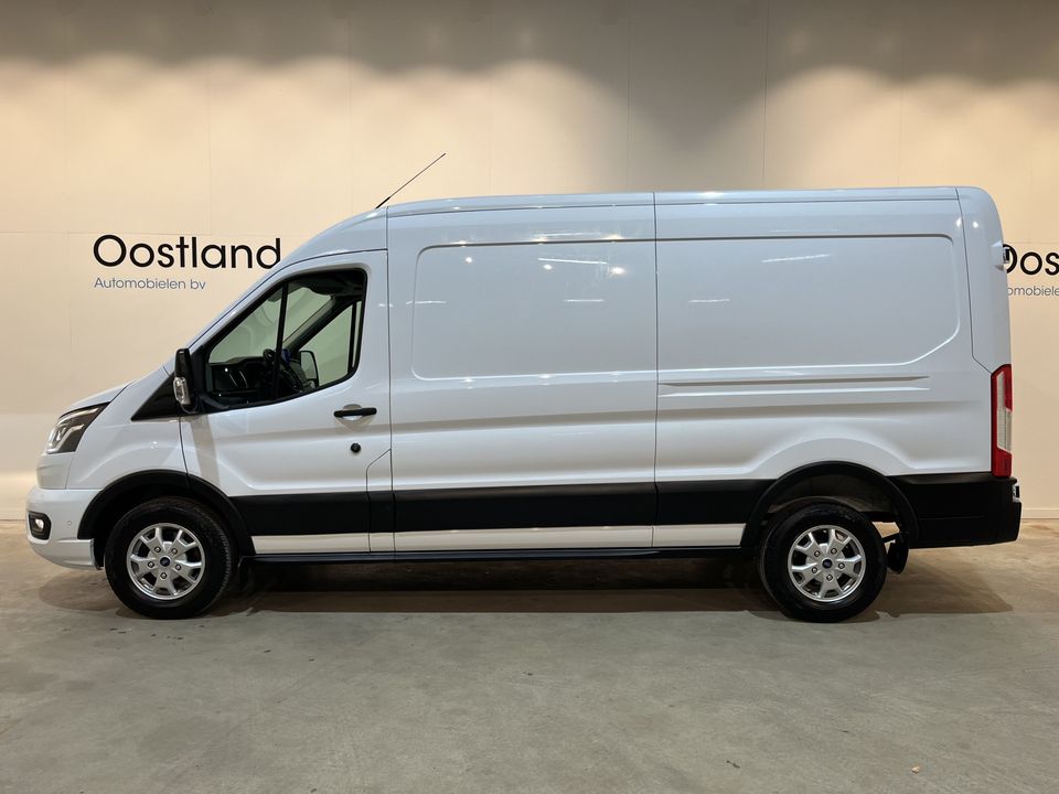 Ford Transit 350 2.0 TDCI L3H2 Limited 130 PK Automaat / Euro 6 / Airco / Cruise Control / CarPlay / PDC / Navigatie / 3-Zits