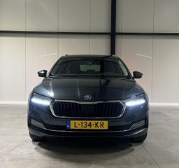 Škoda Octavia Combi Carplay Trekhaak Sfeer Virtual PDC NAP