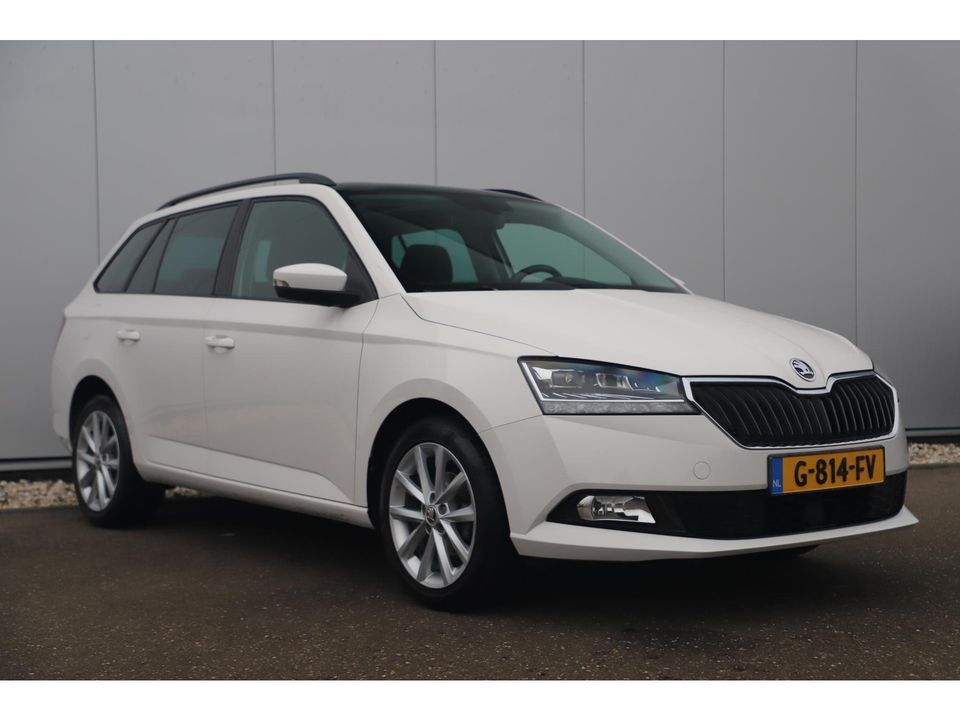 Škoda Fabia Combi 1.0 TSI Business Edition 95PK Trekhaak Panoramadak Navigatie Clima Bluetooth Carplay Android Stoelverwarming Getint Glas 16 inch LMV