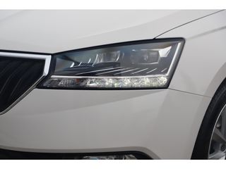 Škoda Fabia Combi 1.0 TSI Business Edition 95PK Trekhaak Panoramadak Navigatie Clima Bluetooth Carplay Android Stoelverwarming Getint Glas 16 inch LMV