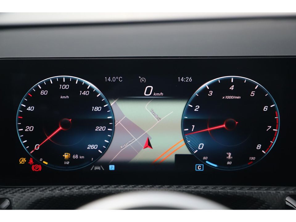 Mercedes-Benz A-Klasse 160 Business Solution Widescreen Full LED Navigatie Camera Clima Lane Assist Cruise Parkeersensors Carplay Android 16 inch LMV Stoelverwarming