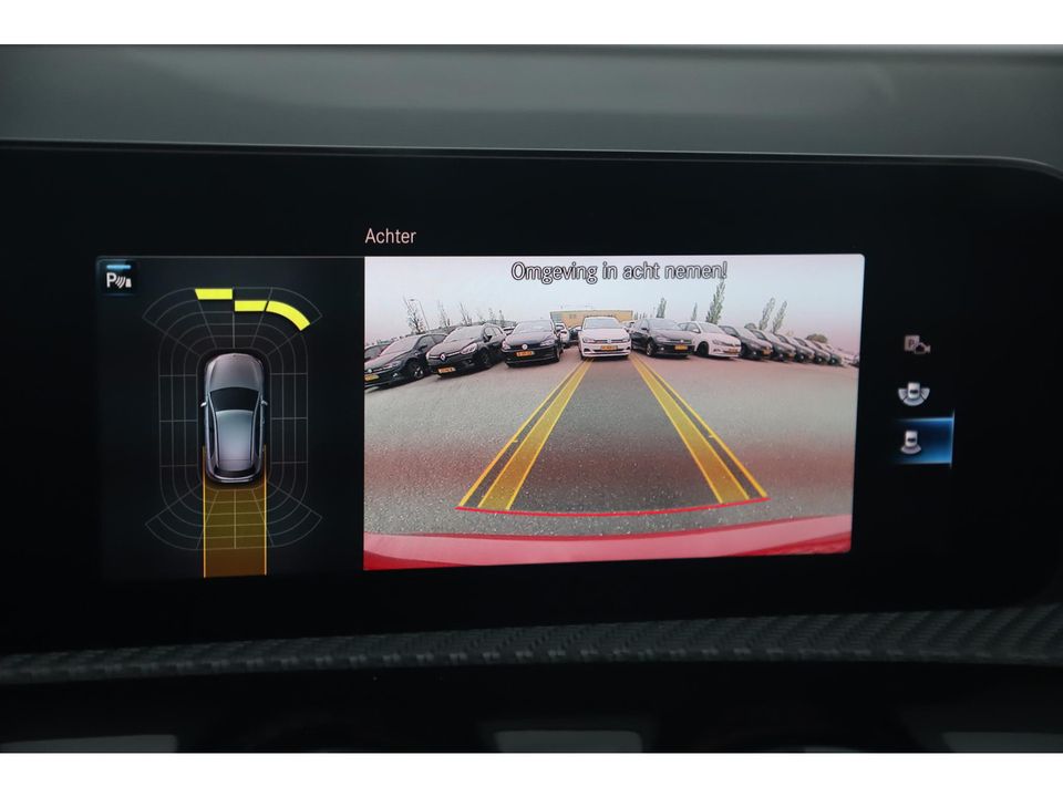 Mercedes-Benz A-Klasse 160 Business Solution Widescreen Full LED Navigatie Camera Clima Lane Assist Cruise Parkeersensors Carplay Android 16 inch LMV Stoelverwarming