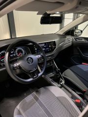 Volkswagen Polo 1.0 TSI Highline 6-bak Camera trekhaak Carpl