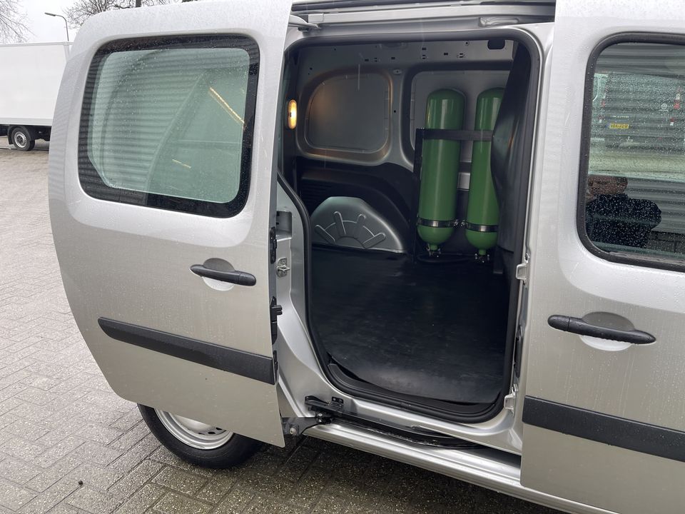 Mercedes-Benz Citan 108 CDI BlueEFFICIENCY Business Professional / vaste prijs rijklaar € 9.950 ex btw / lease vanaf € 200 / airco / ramen rondom / zilver metallic / pdc achter !