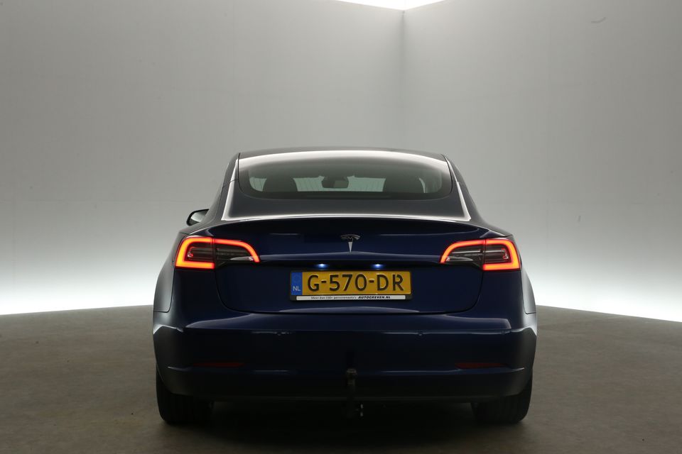 Tesla Model 3 Standard RWD Plus 60 kWh 238PK Autopilot Pano Trekhaak Automaat Camera Clima Dashcam LED Navi PDC Virtual  Leder 19"LMV