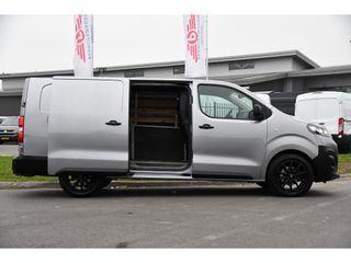 Opel Vivaro 2.0 CDTI L3H1 PB Edition Camera, Cruise, Carplay, 122PK Automaat, Sensoren,  Multimedia, Dodehoek, UNIEK!