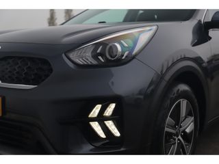 Kia Niro 1.6 GDi Hybrid DynamicLine 140PK Automaat Half Leder Navigatie Camera Adaptive Cruise Clima Carplay Android