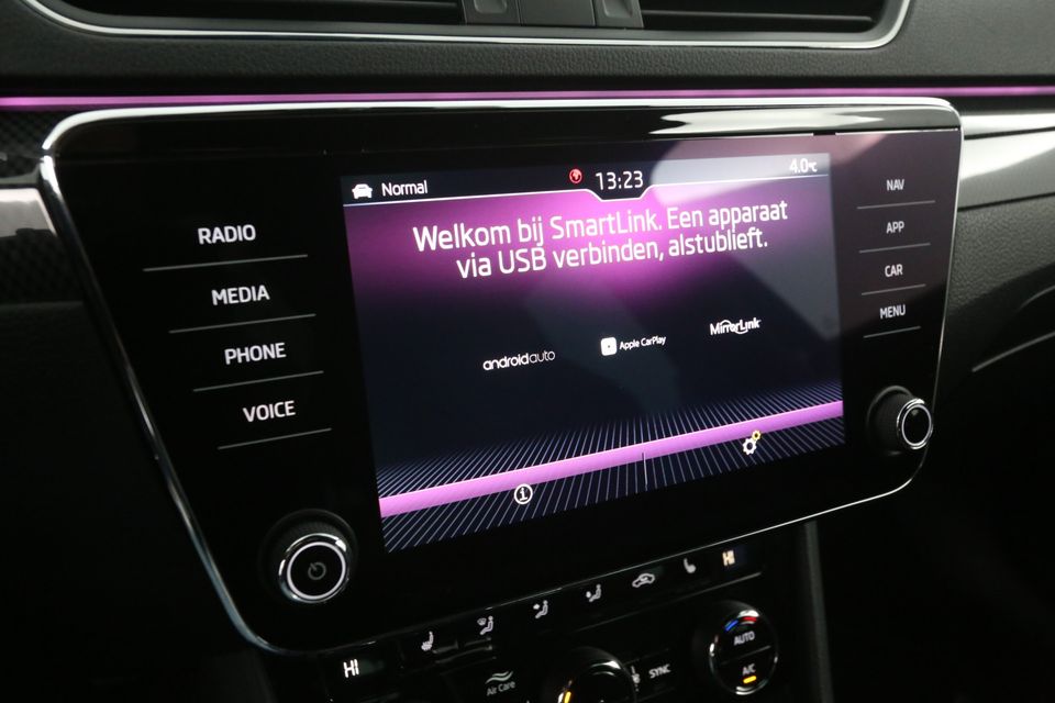 Škoda Superb 1.5 TSI ACT 150PK Sportline Automaat Carplay Camera Clima Cruise Navi LED PDC Memory-Seats Sfeerverl. Virtual 19''LMV