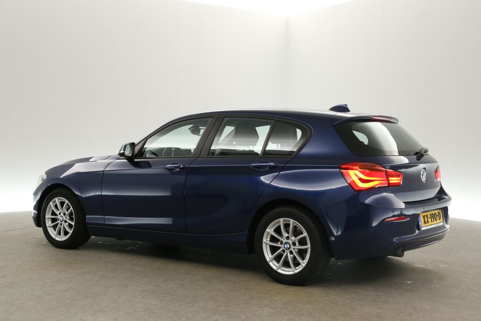 BMW 1-serie 118i Sport Line Automaat Clima Cruise Navi PDC LED 16''LMV