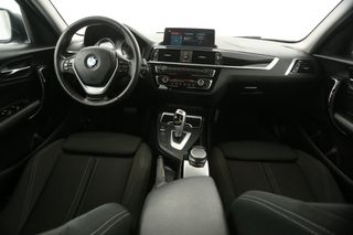 BMW 1-serie 118i Sport Line Automaat Clima Cruise Navi PDC LED 16''LMV