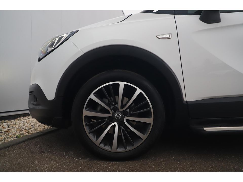 Opel Crossland X 1.2 Turbo Innovation 110PK Treeplanken 16 inch LMV Keyless Getint Glas Navigatie Clima Lane Assist Carplay Android Bluetooth LED