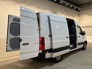 Mercedes-Benz Sprinter 317 CDI L2H2 RWD Automaat Servicebus / Würth Inrichting / Euro 6 / Airco / Camera / Cruise Control / Navigatie / CarPlay / 32.600 KM !!