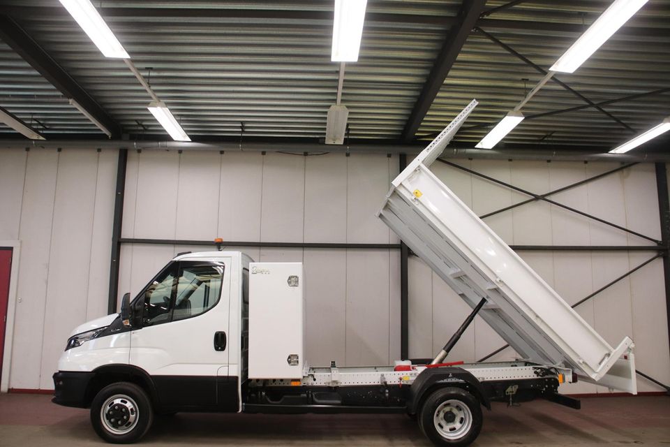 Iveco Daily 35C14 2.3 KIPPER MET 3500 KG TREKVERMOGEN