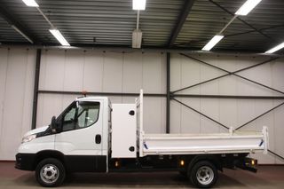 Iveco Daily 35C14 2.3 KIPPER MET 3500 KG TREKVERMOGEN